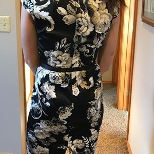 White House Black Market Dresses - White House Black Market Floral dress White House Black Market Dresses - White House Black Market Floral dress